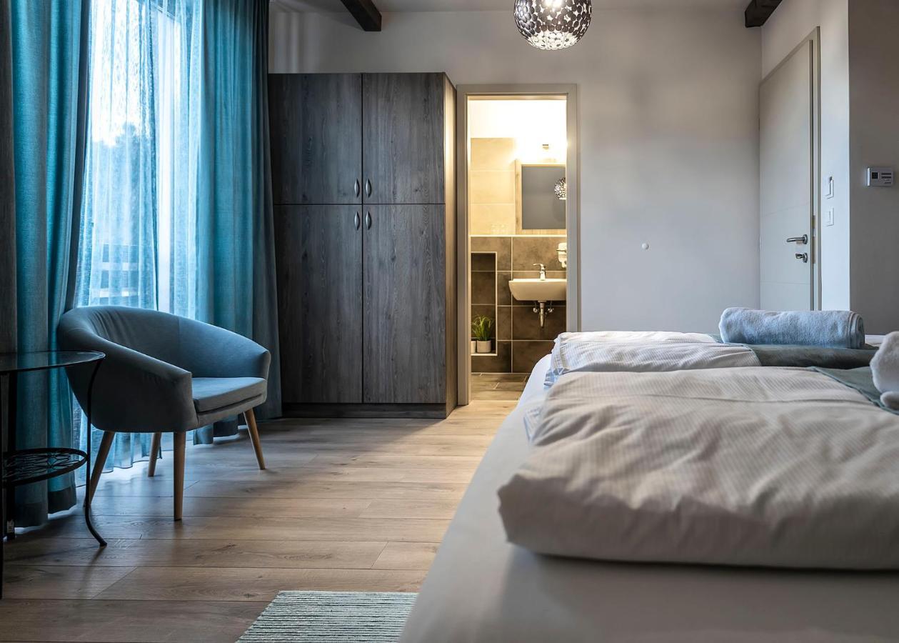 Dreko Panzio & Borbisztro Bed and Breakfast Győrújbarát Εξωτερικό φωτογραφία