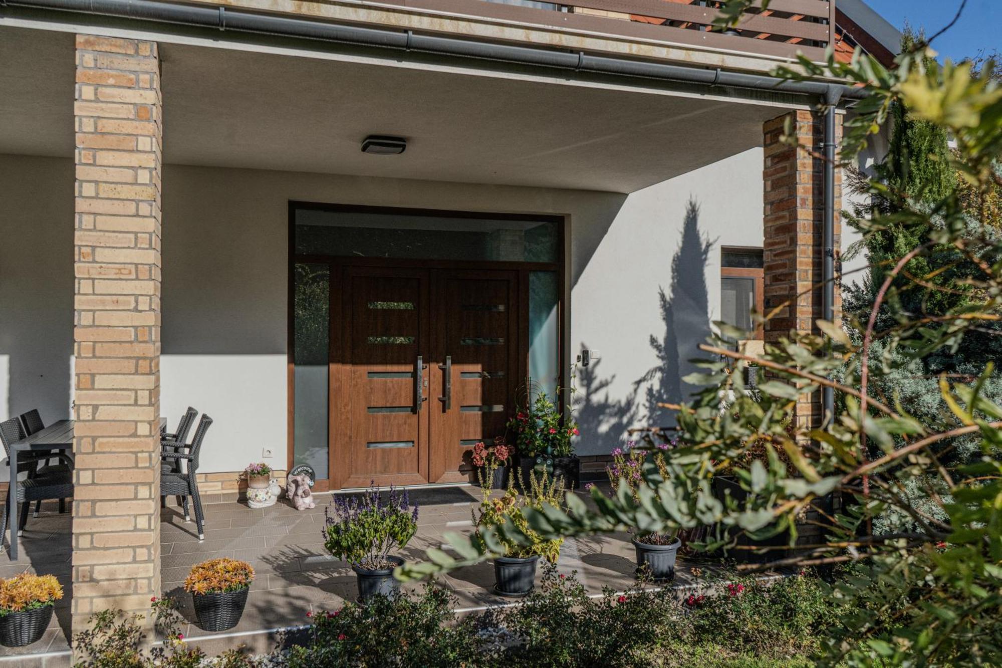 Dreko Panzio & Borbisztro Bed and Breakfast Győrújbarát Εξωτερικό φωτογραφία