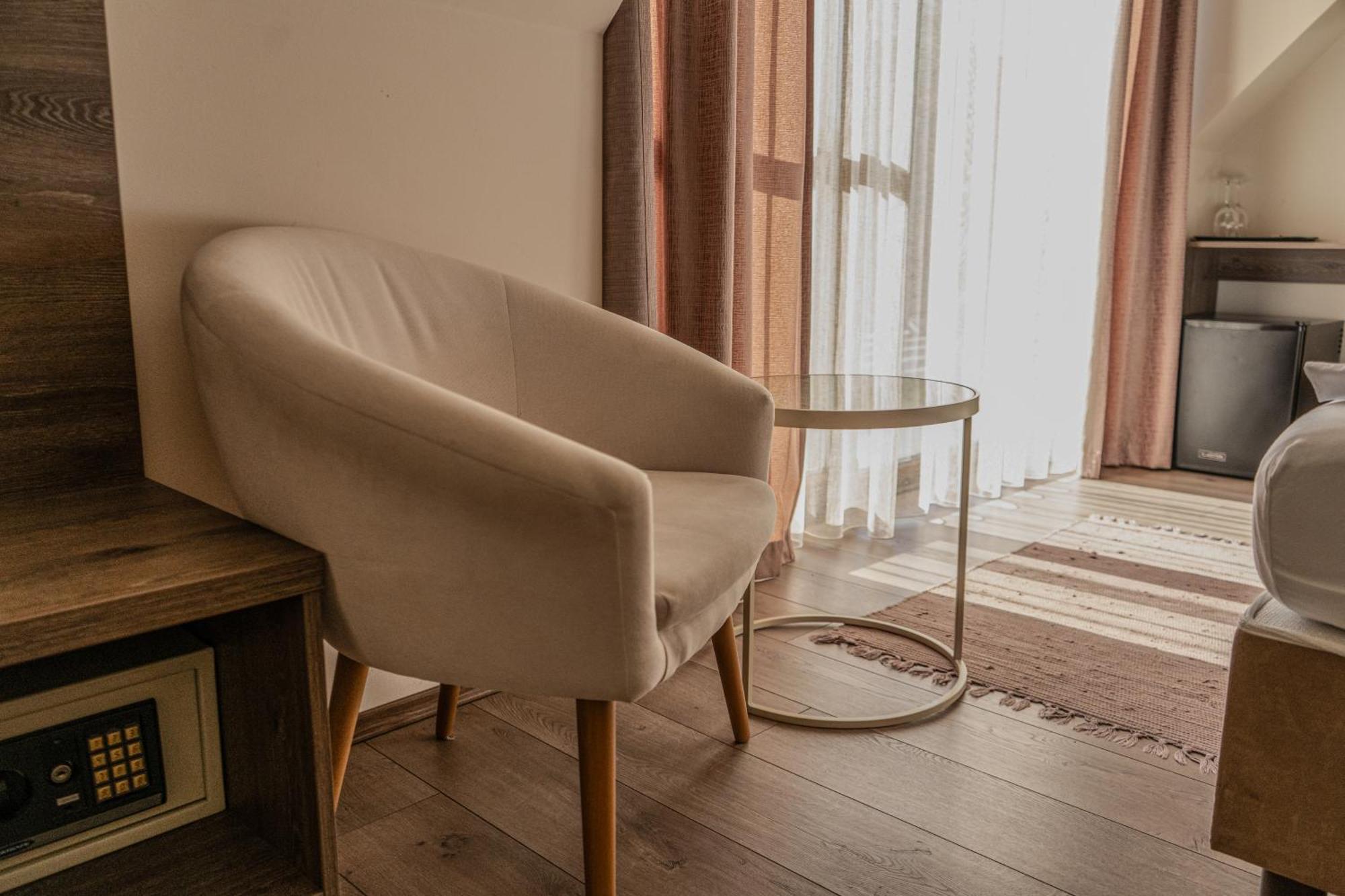 Dreko Panzio & Borbisztro Bed and Breakfast Győrújbarát Εξωτερικό φωτογραφία