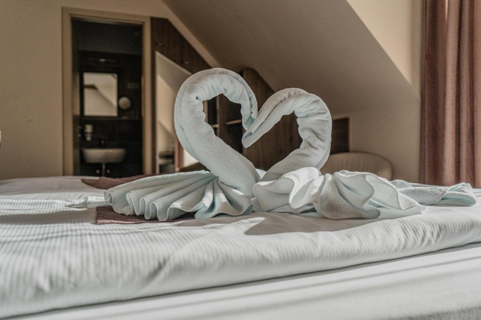 Dreko Panzio & Borbisztro Bed and Breakfast Győrújbarát Εξωτερικό φωτογραφία
